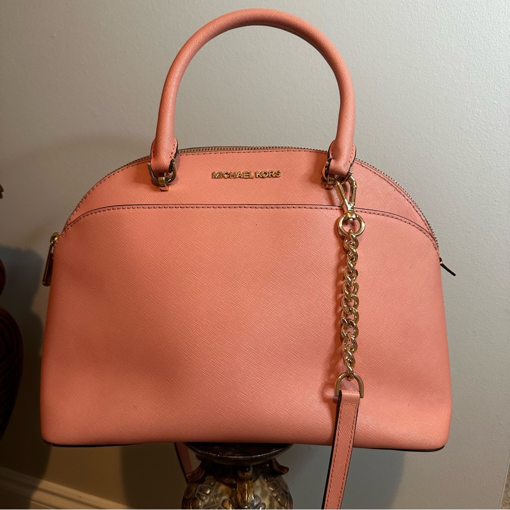 👛Michael Kors Emmy Dome Satchel
